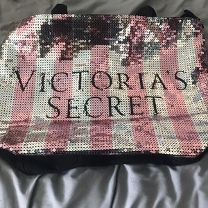 Cute, Sturdy tote!